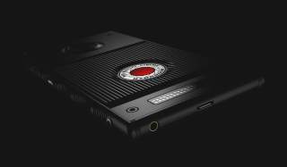 RED Announces Hydrogen Smartphone, $1200+ for ‘Holographic’ Display With 2018 Delivery