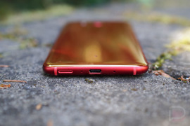 htc u11 solar red pictures