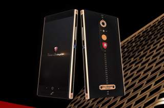 Even Lamborghini’s $2450 Android Phone Knows Where the Fingerprint Reader Belongs