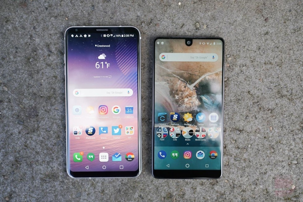 lg v30 vs essential