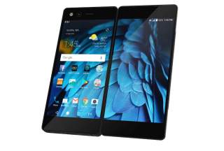 ZTE Attaches Two Displays, Throws in a Snapdragon 821, Calls It the Axon M and Prices It at $725