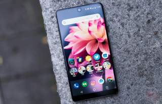 DEAL: Essential Phone + 360 Camera Drops to $399 for Cyber Monday