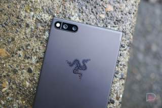 Razer Phone 2 Listing in Play Console Details Chroma App, 8GB RAM, and Snapdragon 835(?)