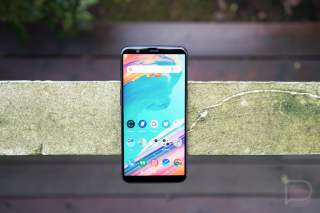 OnePlus 5 and 5T Open Beta Updates Add Front Portrait Mode, UI Optimizations, More