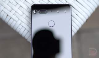 Latest Essential AMA: Software Update Speed, DAC Whereabouts, and Camera Improvements