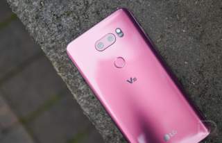 AT&T’s LG V30 Now Getting Oreo Update Too, Adds ThinQ Features