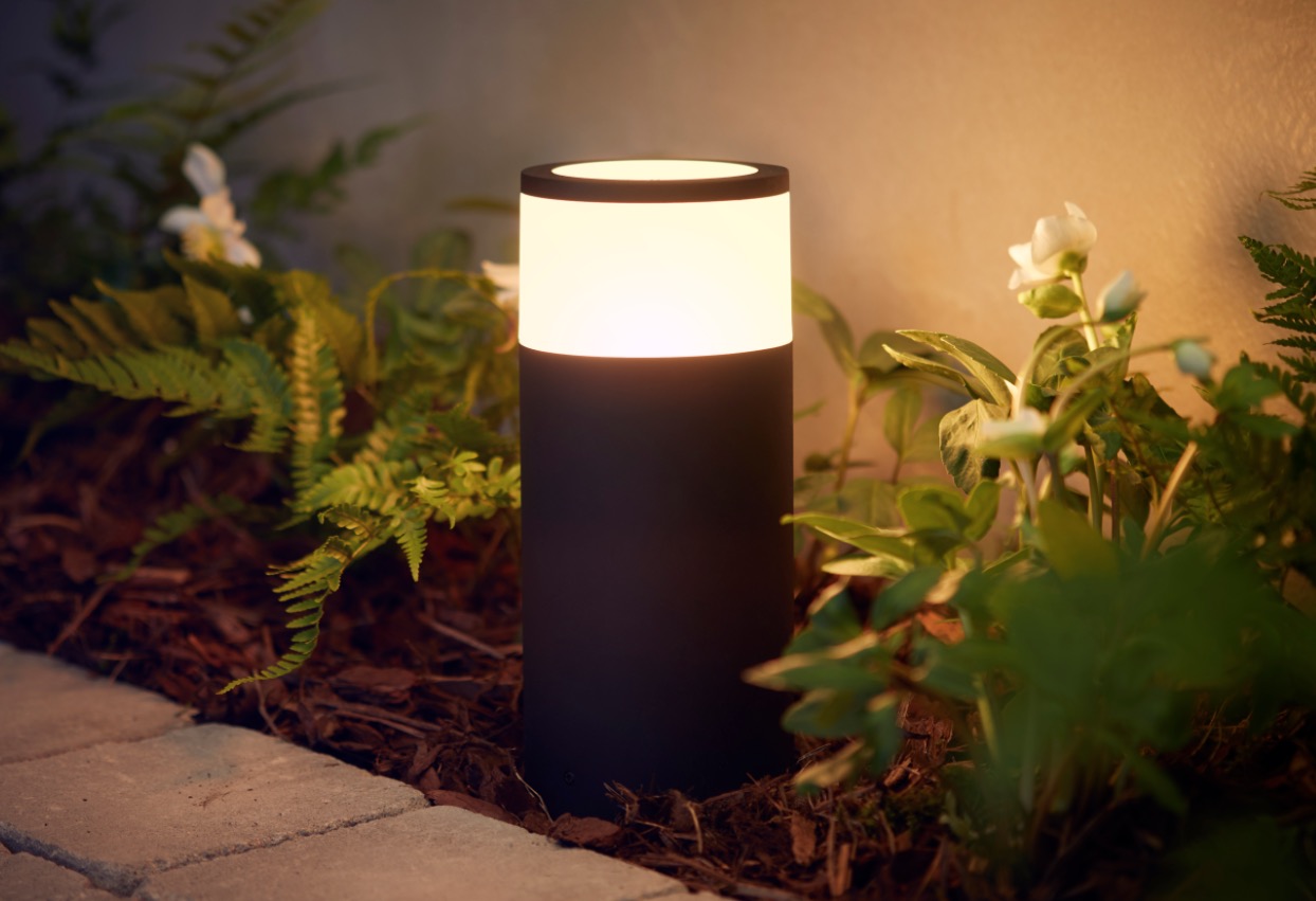 ild synonymordbog lustre Philips Hue Reveals Pricing, Details for New Outdoor Light Line-Up