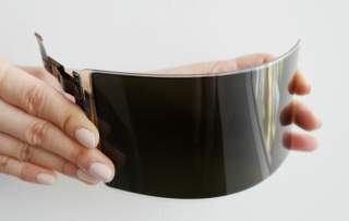 Watch Samsung’s “Unbreakable” OLED Panel Survive a Beating by Hammer