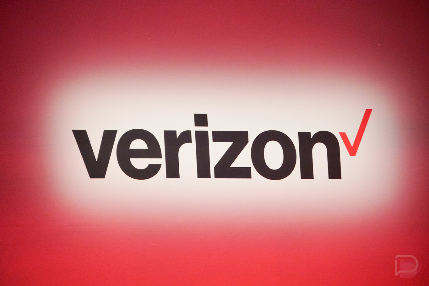 Just In Time For Iphone 12 Verizon 5g Icon Goes Nationwide