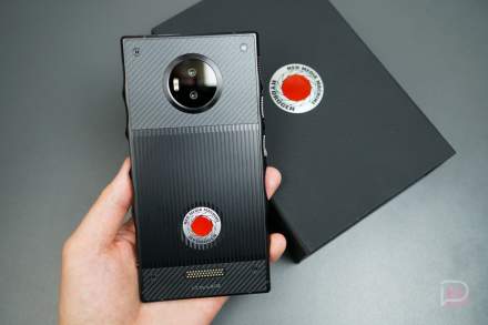 RED Hydrogen One Hardware and Side-by-Side Size Comparisons [Gallery]