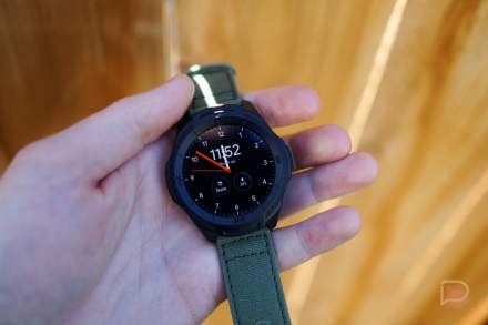 Mobvoi TicWatch S2 Review: Great for the Price, Lacks NFC