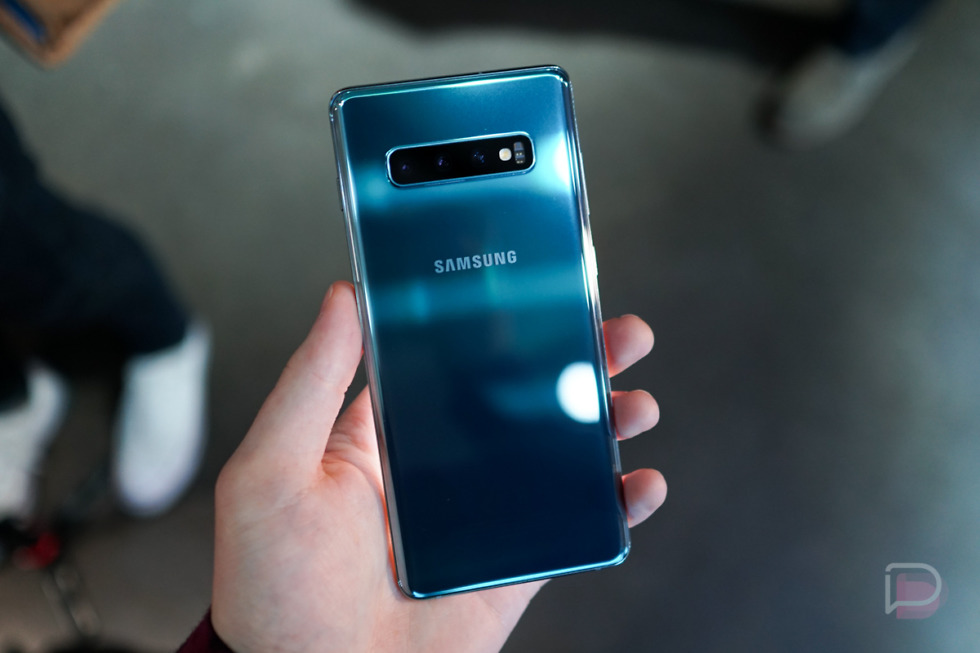 Galaxy S10 Free Gift Card Deal