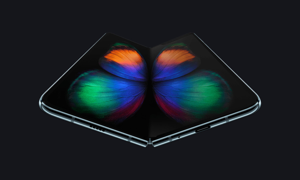 Report: Galaxy Fold Ready for Launch Following Latest Durability Tests