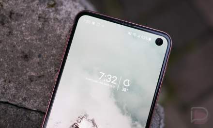 Samsung’s $550 Off Trade-In Galaxy S10 Deal is Still Live, Plus BOGO AT&T and Verizon