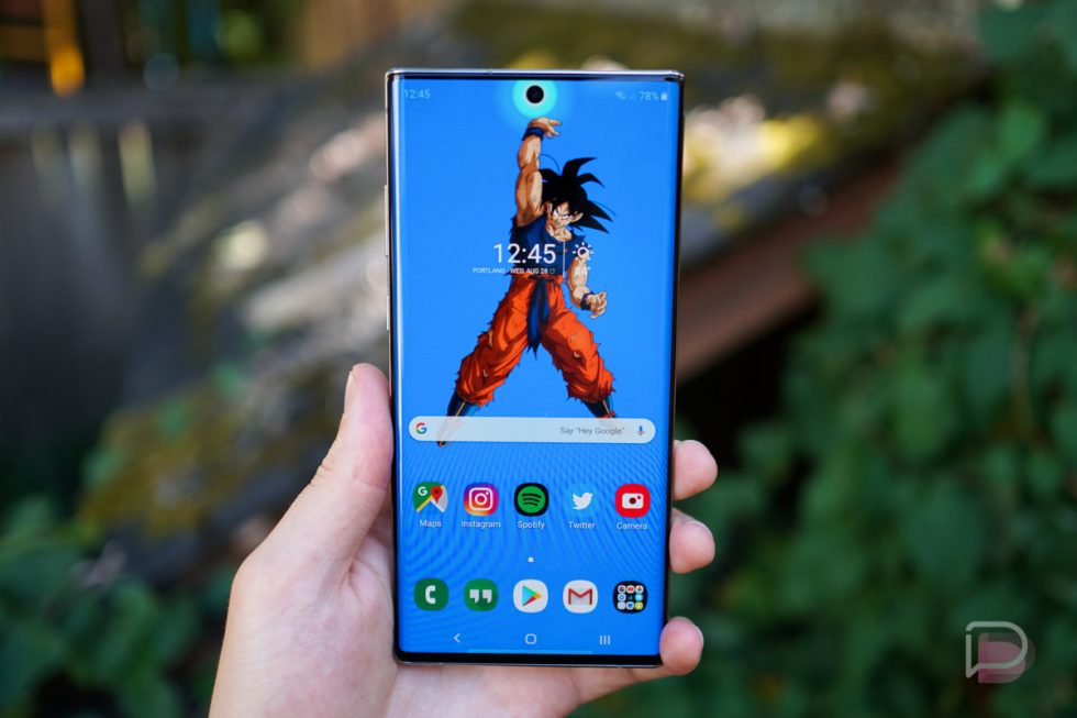 Cool Wallpapers To Go With Your Galaxy Note 10 S Camera Cutout