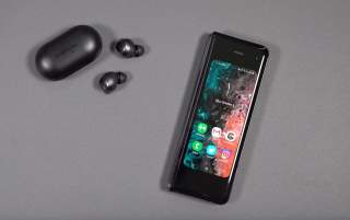 Video: Our Favorite Galaxy Fold Features!