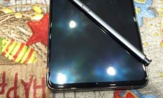 Galaxy Note 10 Lite Sports Flat Screen in New Photos