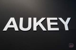 DEAL: AUKEY Wireless Bank and Charging Pad for $105 (30% Off), Graphite Charger for $13