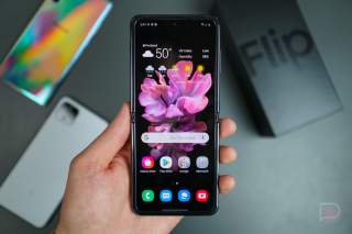 VIDEO: Galaxy Z Flip Unboxing and Tour!