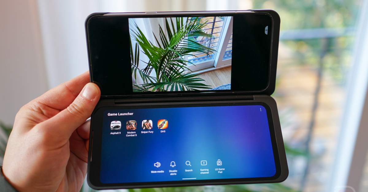 Are Dual Screen Phones the Future?