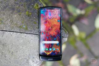 Motorola Razr Review: The Most Unpleasant Phone I’ve Used