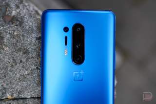 OnePlus 8 and 8 Pro Updates Improve Camera, Fix Screen Touch Issues