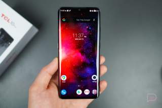 VIDEO: TCL 10 Pro Unboxing and First Look!