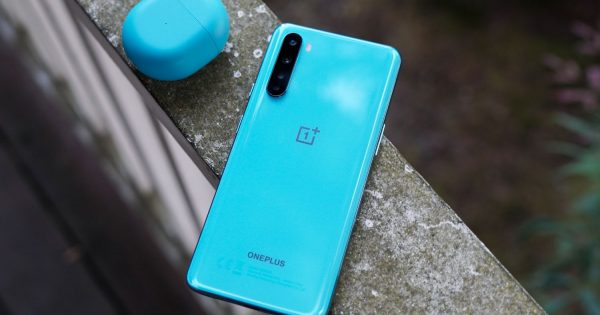 OnePlus prepares several Android 11 updates