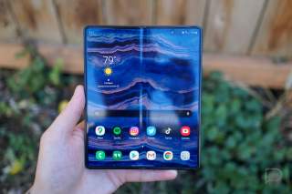 Samsung Galaxy Z Fold 2 Black Friday Deals are Here: Down to $999 With Eligible Trade-In