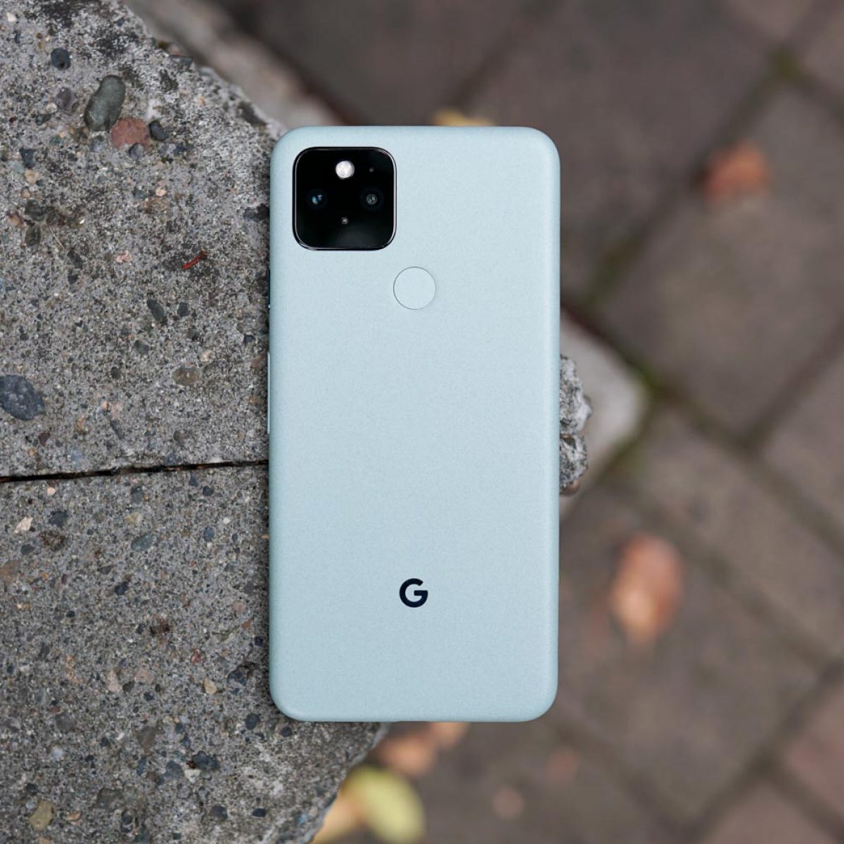 Google Pixel 4 XL Review: Remarkable Phone. Small Battery