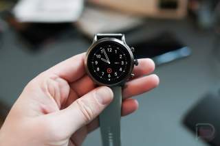 Fossil Wear OS Watches Getting That Big H-MR2 Update