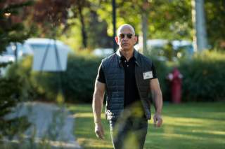 Jeff Bezos to Step Down as Amazon CEO