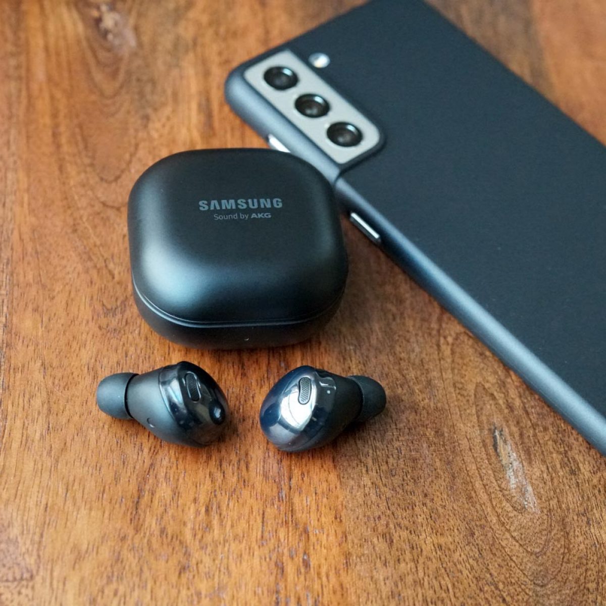 Buy Samsung Galaxy Buds Pro - Microsoft Store