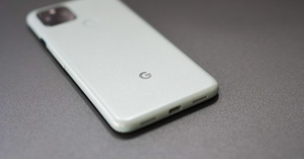 Why Are You Still Using Android? - Vimarsana News