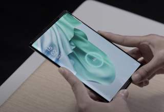 OPPO’s Wireless Air Charging is Futuristic Magic