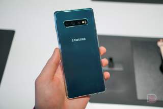 AT&T Goes Nuts With Samsung One UI 3.1 Updates