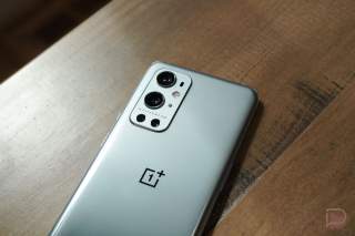 OnePlus Shows Two Phones Standing Next to Each in Teaser to Get You Talking About Them (Updated)