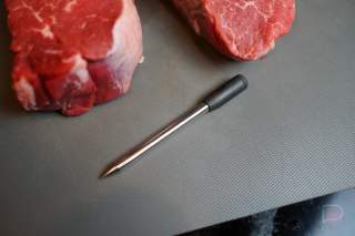Yummly Smart Meat Thermometer is My Latest Kitchen Addiction