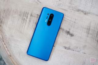 Tough to Beat OnePlus 8 Pro, Free Wireless Earbuds at $599 ($400 Off)