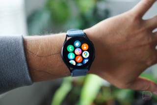 Galaxy Watch 4 is $50 Off Again, Plus You Get a Free $10 Gift Card