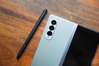 Pre-Order Galaxy Z Flip 4 or Fold 4 in South Korea, Get a Free NFT