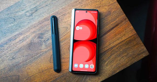 Galaxy Z Fold 3 is $800 Off With One Little Catch - Vimarsana News