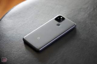 How the Pixel 5 Compares to the Pixel 6 in Size