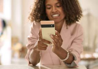 What the Hell are These Pixel 6 and Pixel 6 Pro Prices at Target?