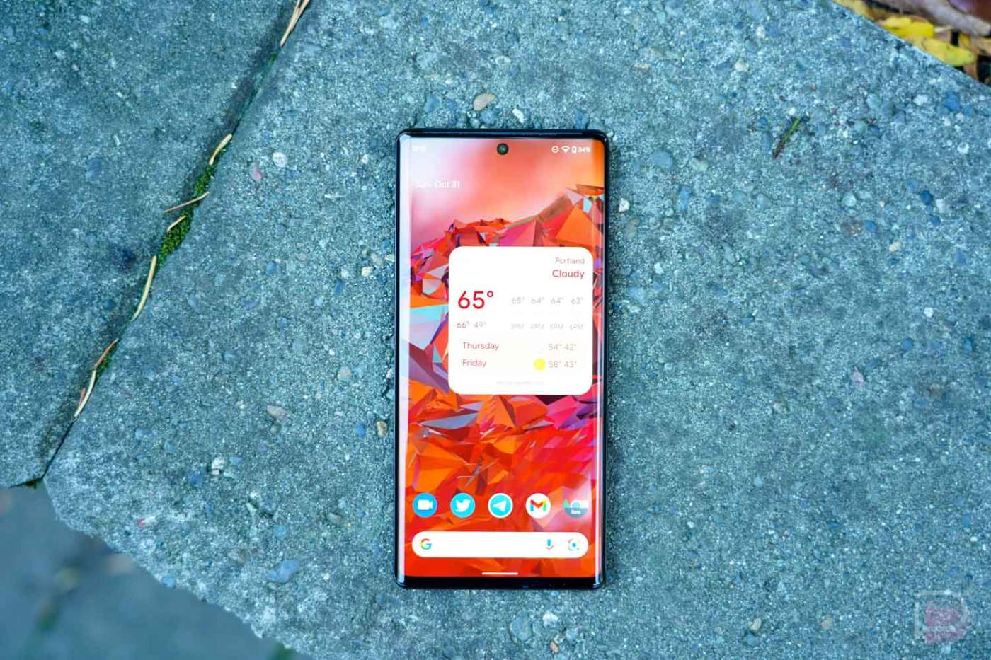 Google Addresses Pixel 6 Pro’s Weird Power Button Light Flickering, Will Fix Soon