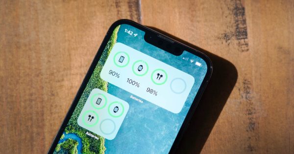 New EU Mandate Calls for Phones With Replaceable Batteries - Vimarsana News
