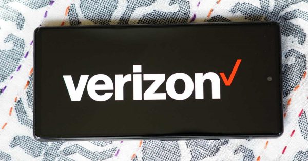 Surprise, Verizon Auto-Enrolled You Into Data Collection Again - Vimarsana News