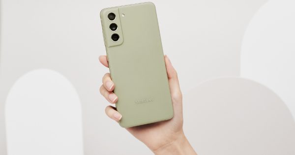 Samsung's Ultra Popular 'FE' Phone Gets a Sequel - Vimarsana News