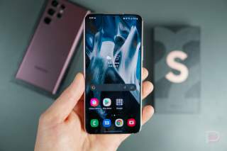 Video: Galaxy S22, Galaxy S22 Ultra Leave Their Boxed Lives Behind