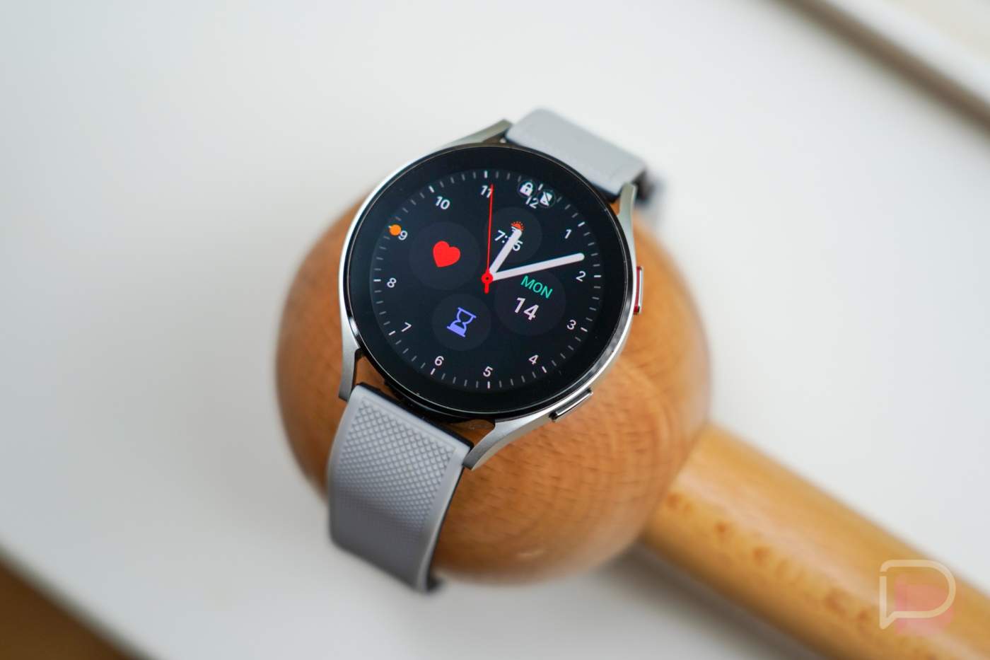 Use Your Wear OS Watch to Pay With Google Pay in New Countries
